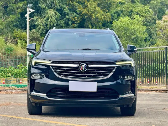 Buick Enclave — Фото автомобиля 2