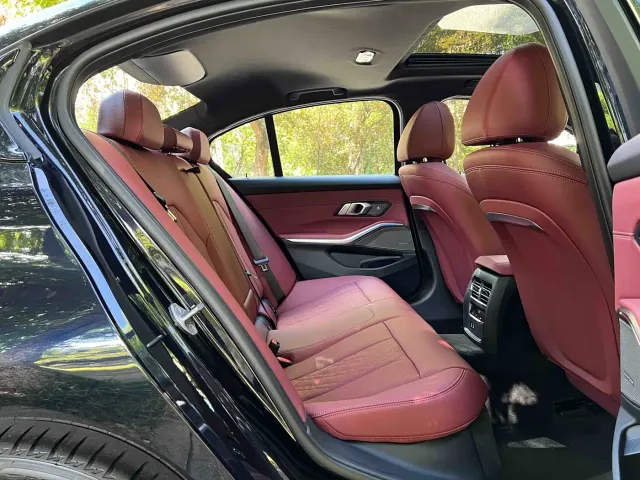 BMW 3 Series — Фото автомобиля 13