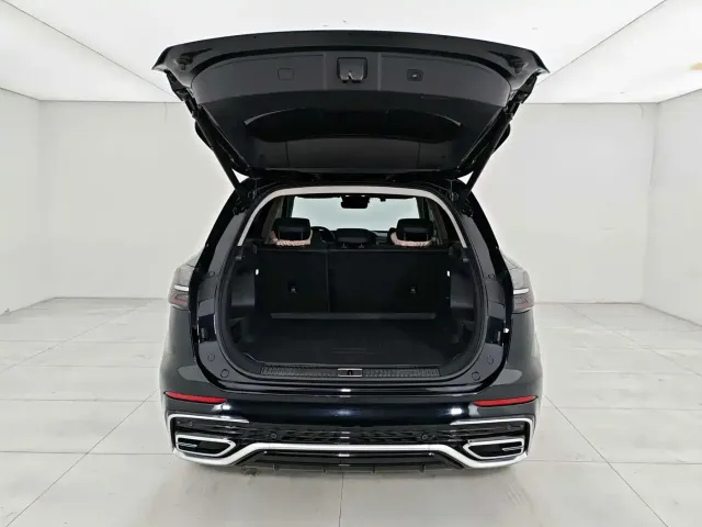 Hongqi Hongqi HS5 2023 2.0T 4WD Flag Leader Pro — Фото автомобиля 19