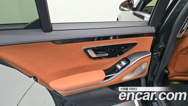 Mercedes-Benz S-Class — Фото автомобиля 25