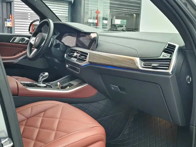 BMW X5 — Фото автомобиля 13