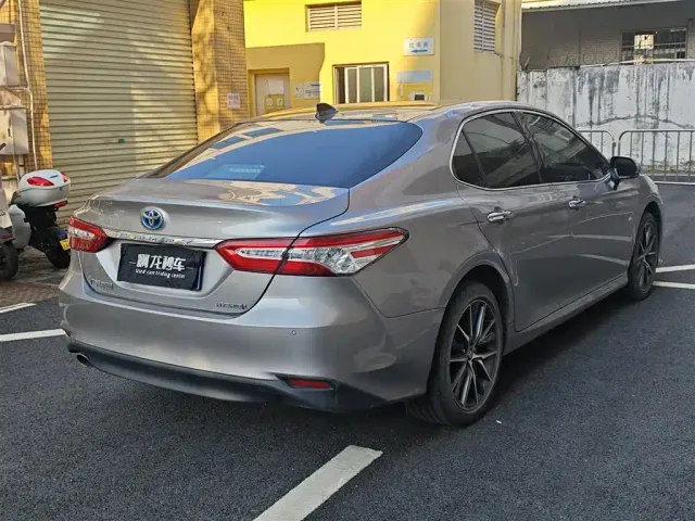 Toyota Camry — Фото автомобиля 5