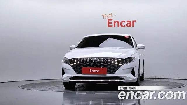 Hyundai Grandeur (New) Hybrid — Фото автомобиля 3