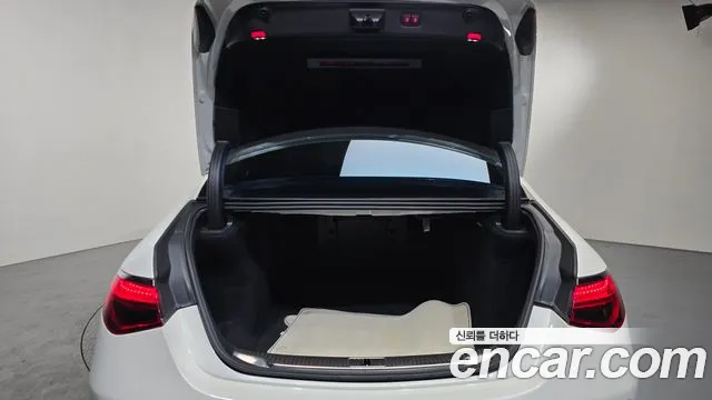 Mercedes-Benz S-Class — Фото автомобиля 15