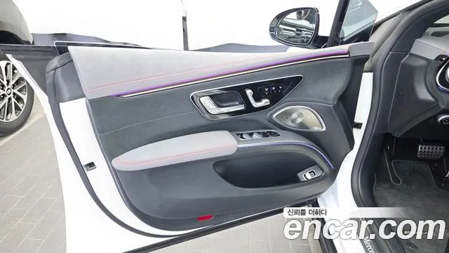 Mercedes-Benz EQS — Фото автомобиля 20
