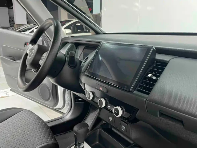 Honda Fit — Фото автомобиля 13