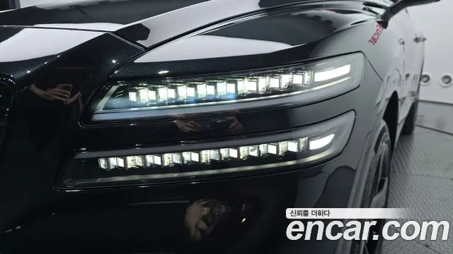Genesis GV80 — Фото автомобиля 7