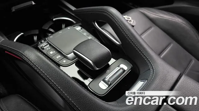 Mercedes-Benz GLE-Class — Фото автомобиля 24