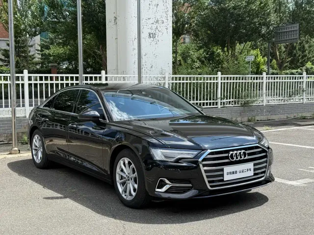 Audi A6L — Фото автомобиля 3
