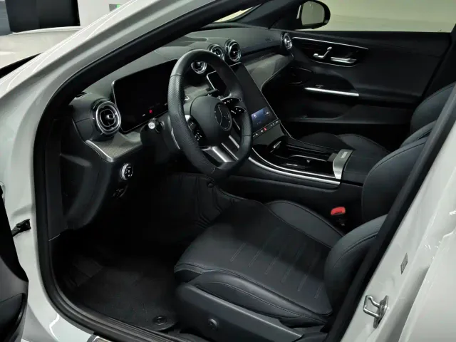 Mercedes-Benz C-Class — Фото автомобиля 8