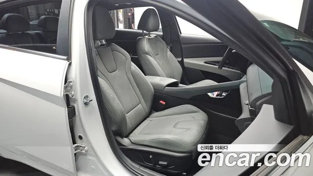 Hyundai AVANTE Новый Avante (CN7) — Фото автомобиля 10