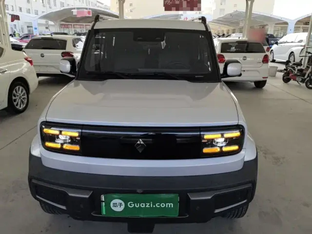 Baojun Yep — Фото автомобиля 2