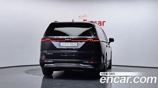 Kia Canival Carnival 4 поколение Бензин 9 мест Signature — Фото автомобиля 2