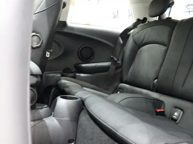 MINI Hatch — Фото автомобиля 7