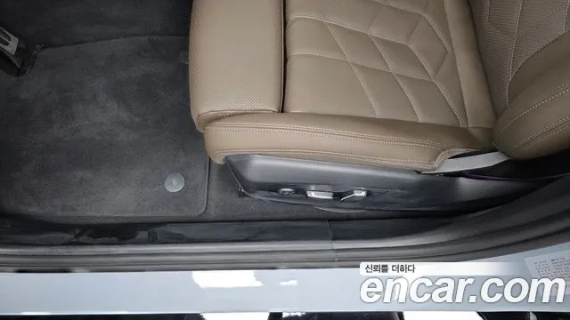 BMW 5-Series — Фото автомобиля 28