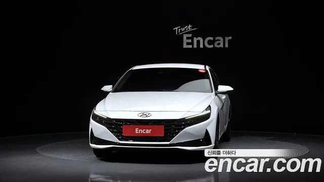 Hyundai Avante CN7 — Фото автомобиля 3