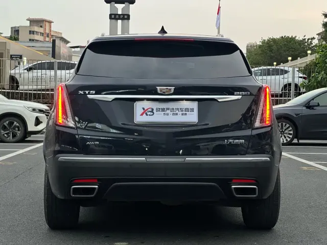 Cadillac XT5 — Фото автомобиля 5