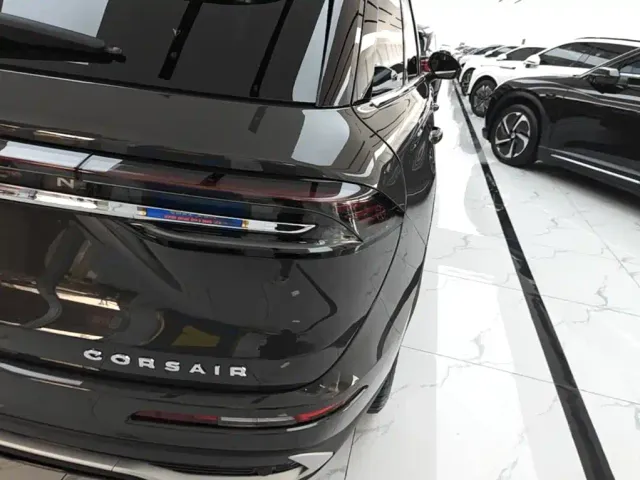 Lincoln Corsair — Фото автомобиля 7
