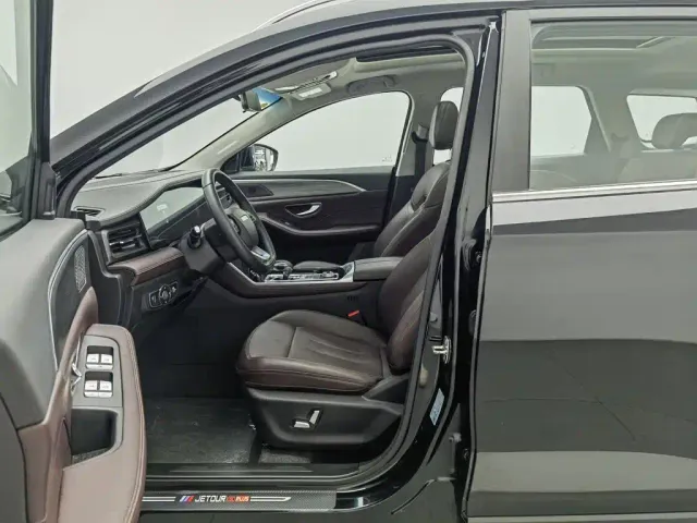 Jetour X90 Plus — Фото автомобиля 10