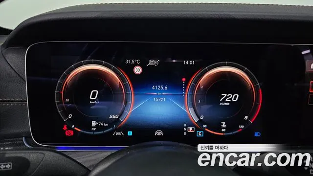 Mercedes-Benz E-Class — Фото автомобиля 8
