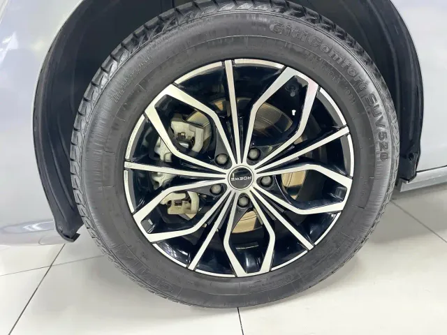 Roewe iMAX8 — Фото автомобиля 7