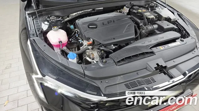 Kia K5 Новый K5 3 поколение 2.0 LPi(Для проката) — Фото автомобиля 6