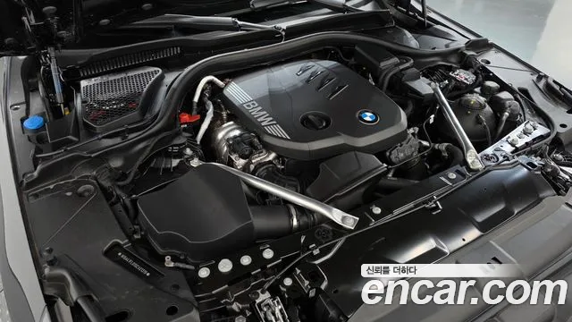 BMW 5 Series — Фото автомобиля 9