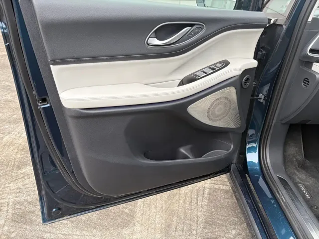 Voyah Dreamer — Фото автомобиля 14