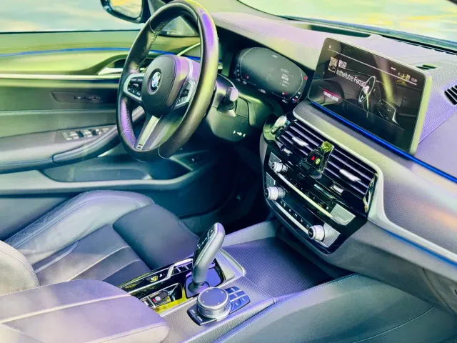 BMW 5 Series — Фото автомобиля 14