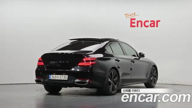 Genesis G70 New — Фото автомобиля 2