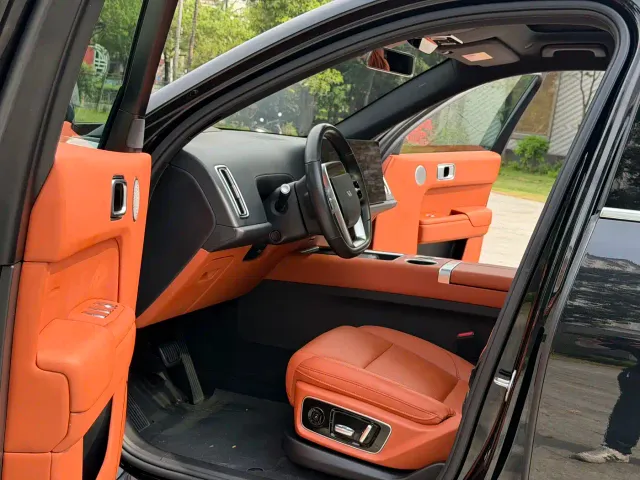 Li Auto L7 — Фото автомобиля 14