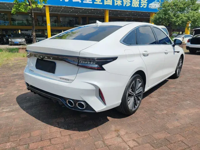 Chery Arrizo 8 — Фото автомобиля 7