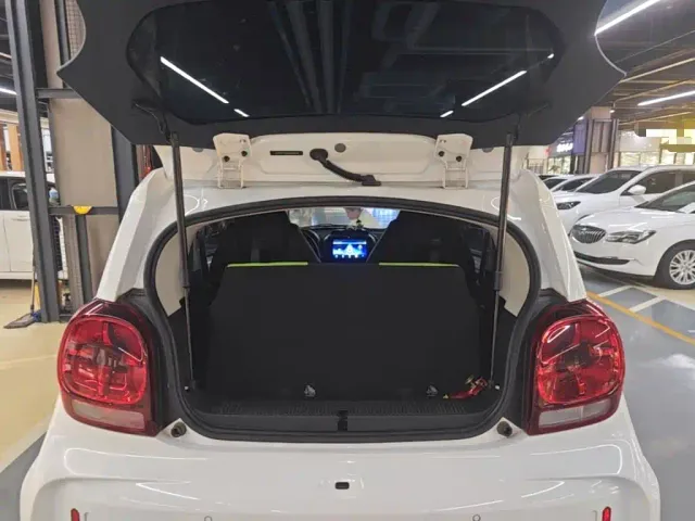 Roewe Clever — Фото автомобиля 18