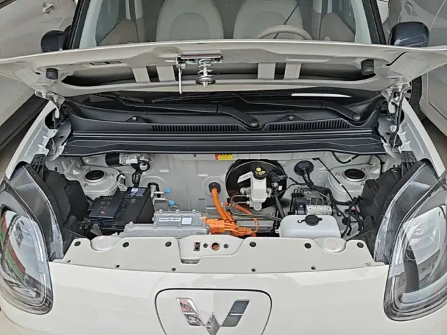 Wuling Hongguang Mini EV — Фото автомобиля 19