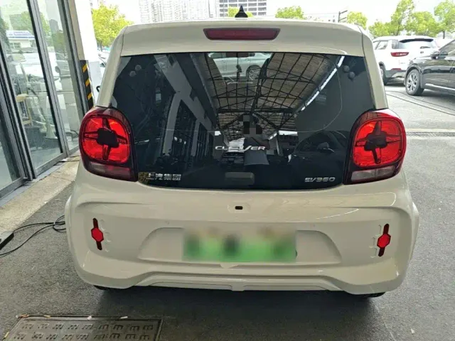 Roewe Clever — Фото автомобиля 5