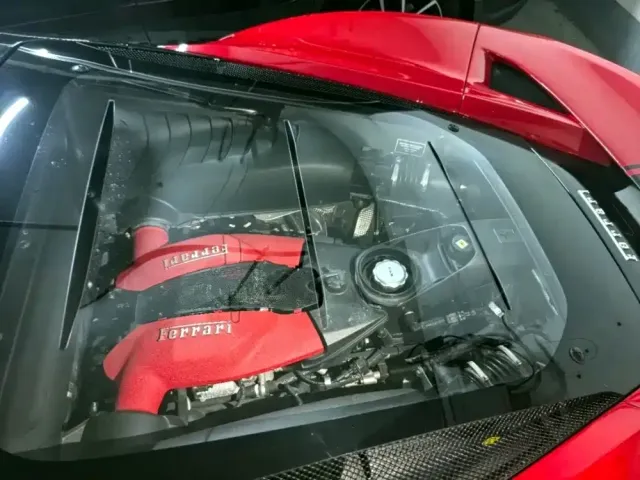 Ferrari F8 — Фото автомобиля 12