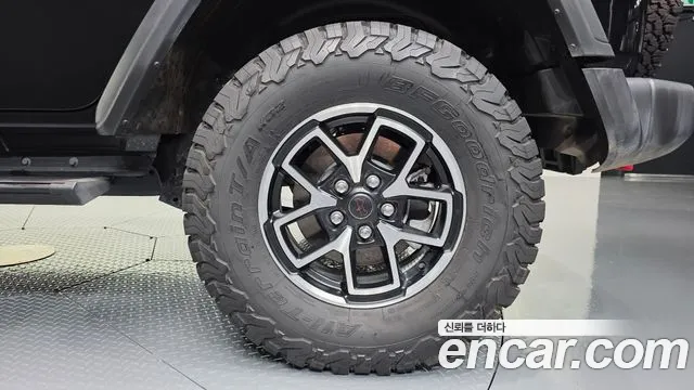 Jeep Wrangler JL — Фото автомобиля 21