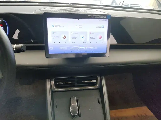 BYD Qin L — Фото автомобиля 12