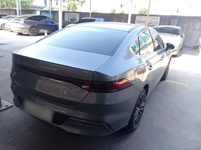 BYD Qin PLUS — Фото автомобиля 6