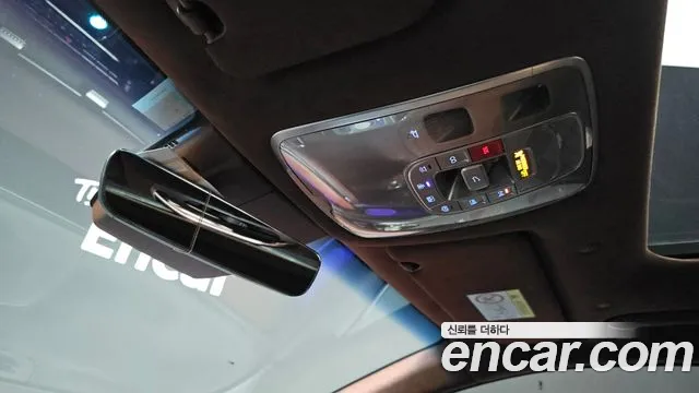 Genesis G90 Бензин 3.5 Turbo e-S/C AWD LWB — Фото автомобиля 25