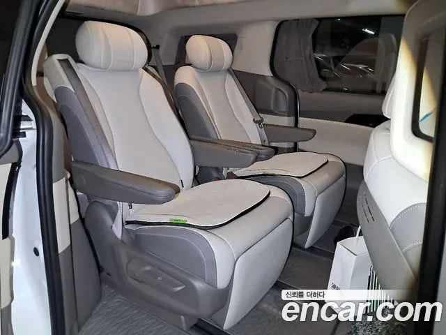 Kia Carnival — Фото автомобиля 13