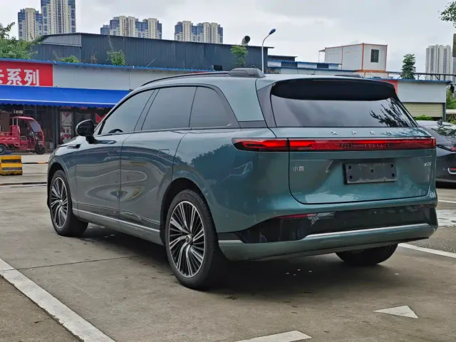 Xpeng G9 — Фото автомобиля 7
