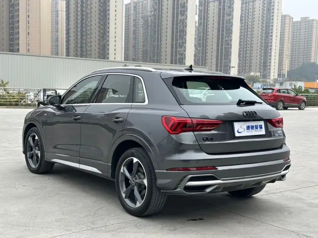 Audi Q3 — Фото автомобиля 4