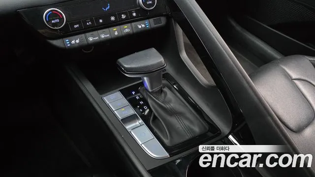 Hyundai AVANTE Новый Avante (CN7) — Фото автомобиля 9