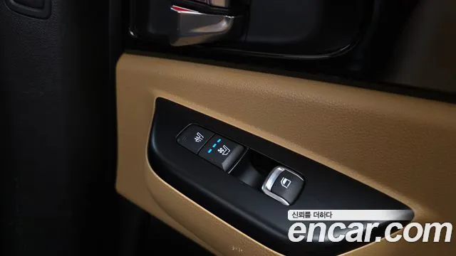 Kia Canival Carnival 4 поколение Бензин 9 мест Prestige — Фото автомобиля 25