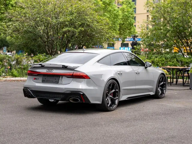 Audi RS 7 — Фото автомобиля 4