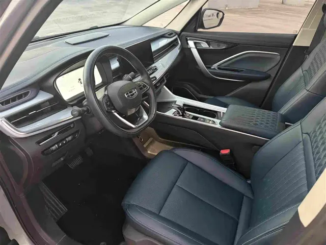 Geely Jiaji — Фото автомобиля 4