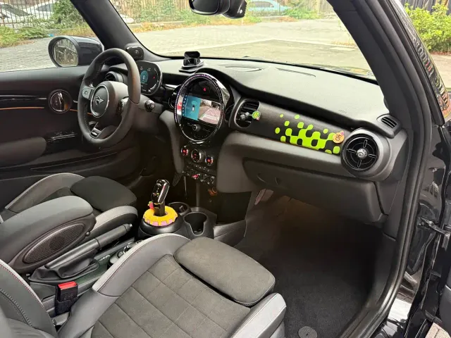 MINI Hatch — Фото автомобиля 7