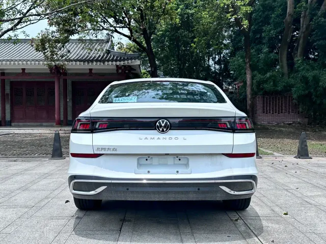 Volkswagen Lamando — Фото автомобиля 11