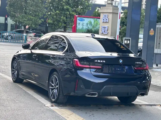BMW 3 Series — Фото автомобиля 7